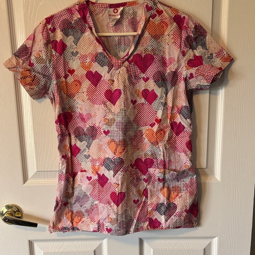 Hearts Scrub Top - Picture 1 of 5